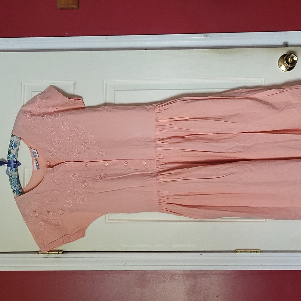 Woman's dress